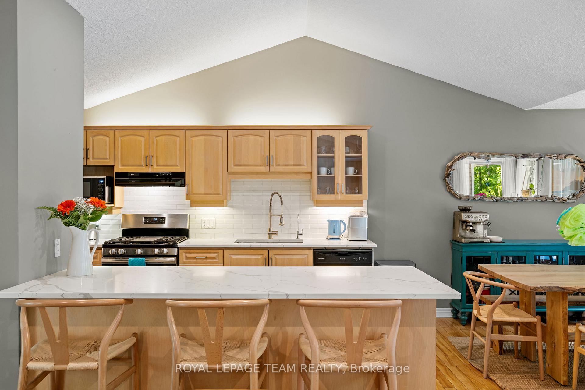 Photo 18 of 5040 Stonecrest Road, Ottawa, Woodlawn/Maclarens Landing/Kilmaurs — HOMEH