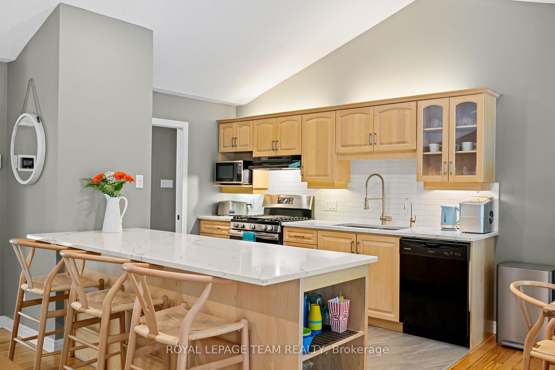 Photo 20 of 5040 Stonecrest Road, Ottawa, Woodlawn/Maclarens Landing/Kilmaurs — HOMEH