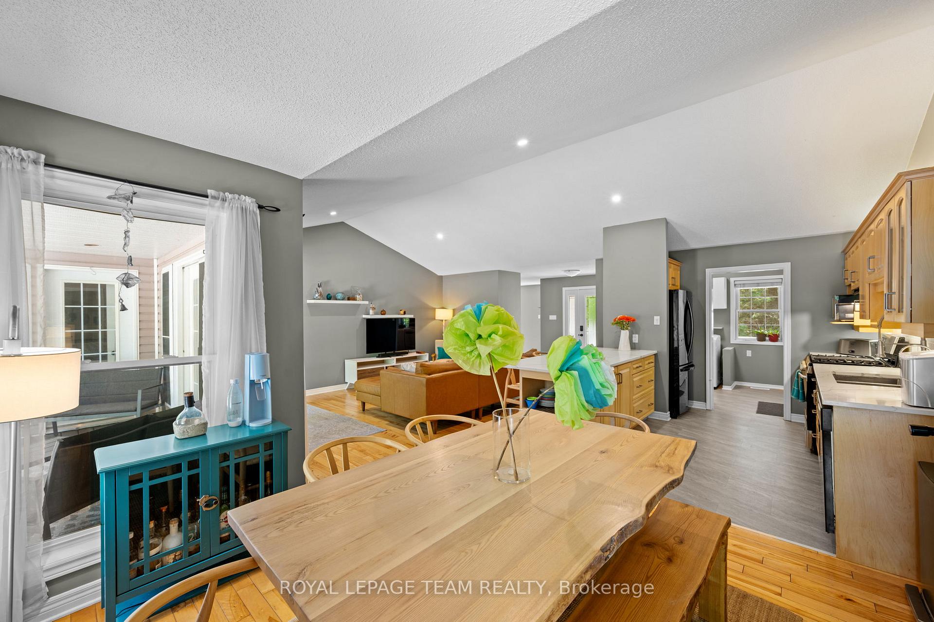 Photo 21 of 5040 Stonecrest Road, Ottawa, Woodlawn/Maclarens Landing/Kilmaurs — HOMEH