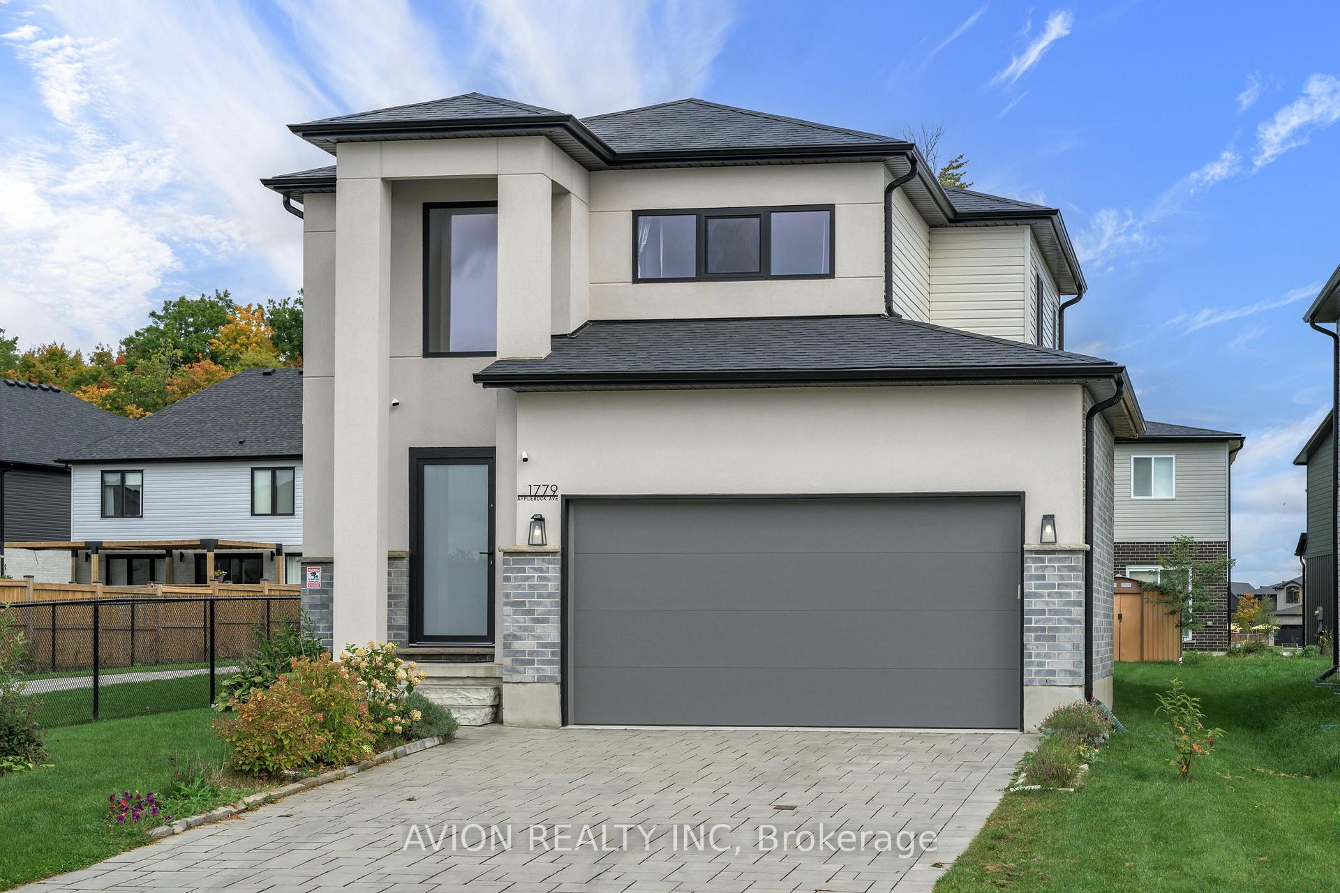 Photo 3 of 1779 Applerock Avenue, London, North S — HOMEH