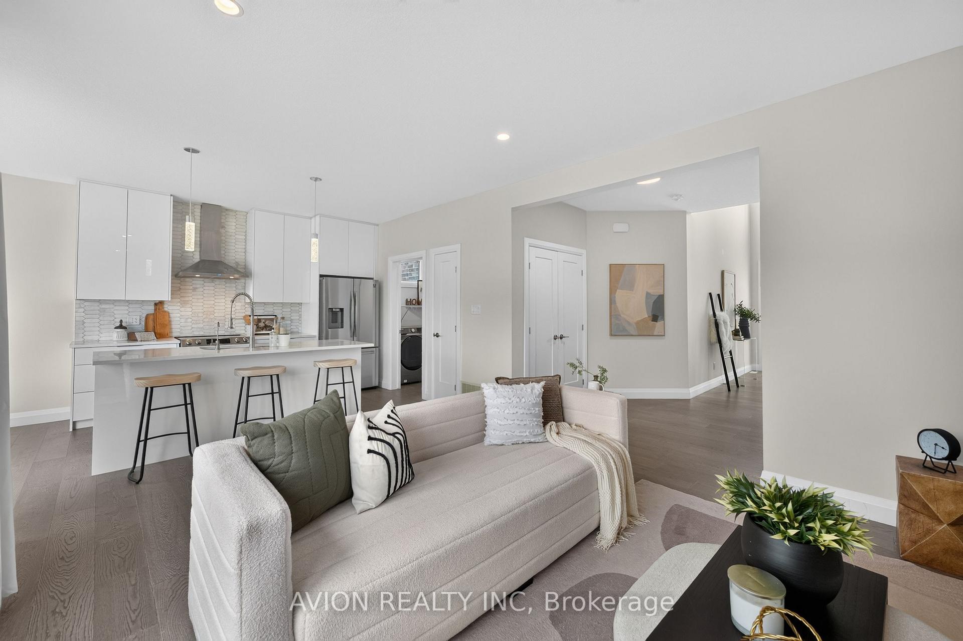 Photo 8 of 1779 Applerock Avenue, London, North S — HOMEH