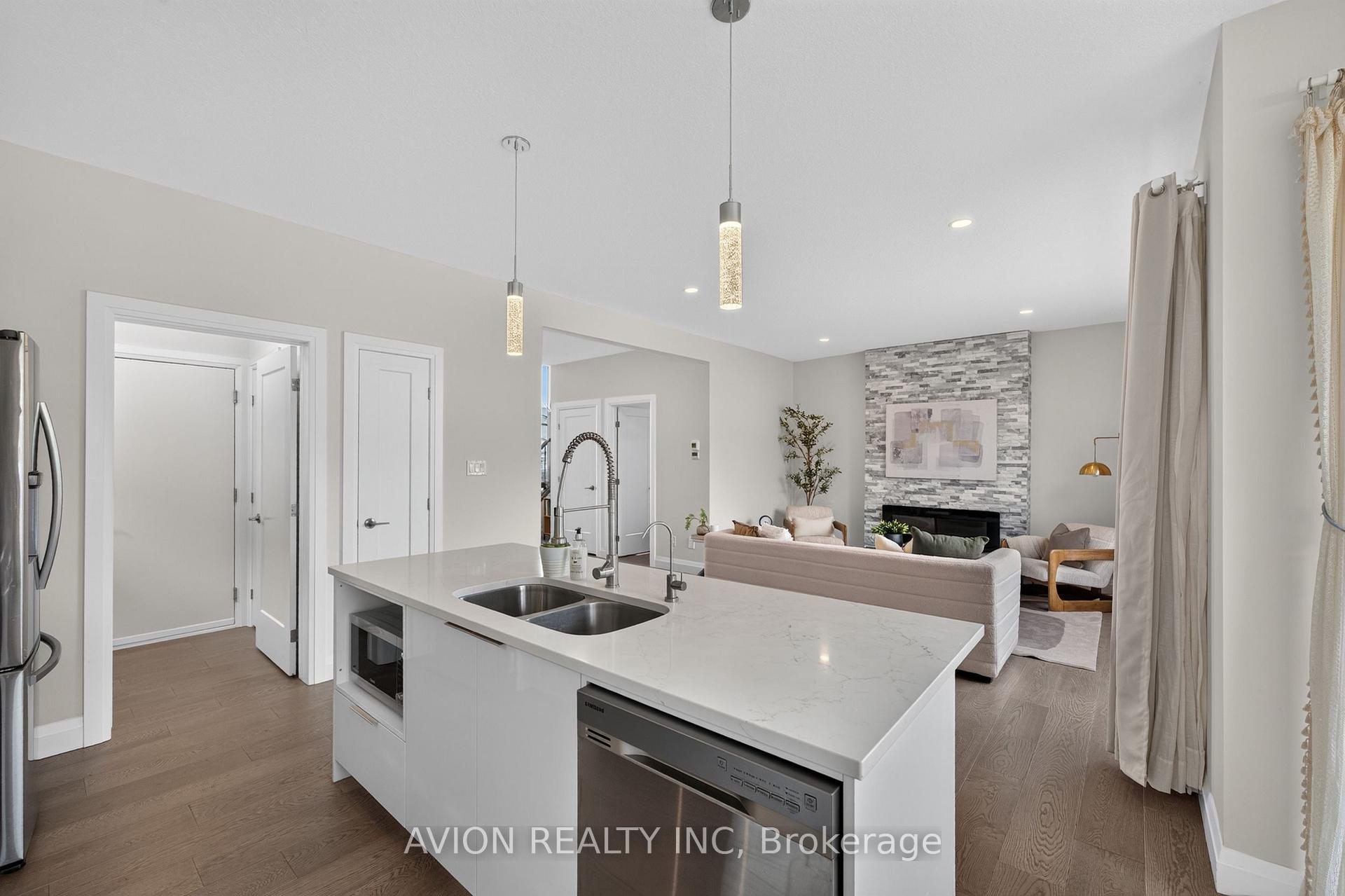 Photo 13 of 1779 Applerock Avenue, London, North S — HOMEH
