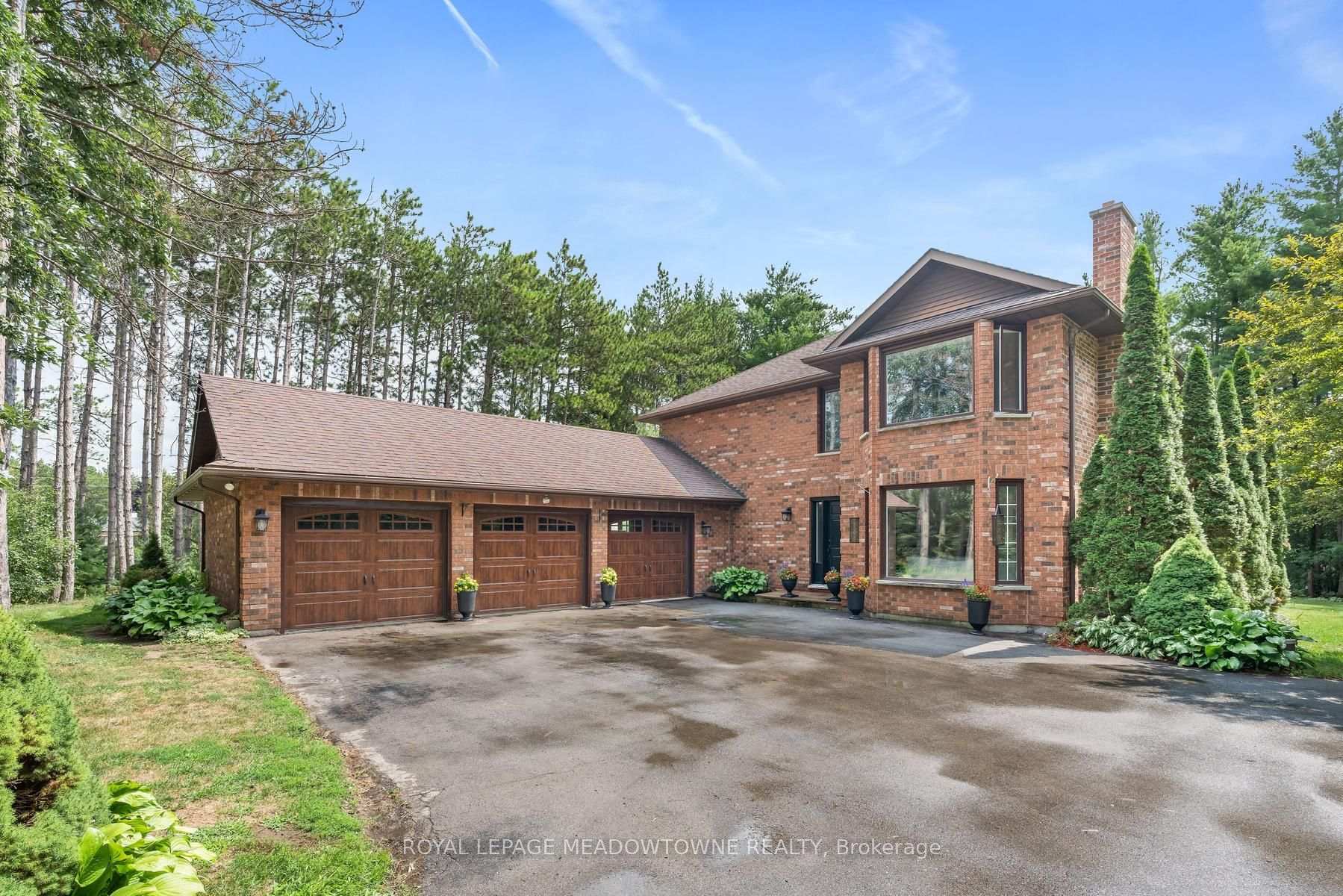 Photo of 4 Pine Ridge Road