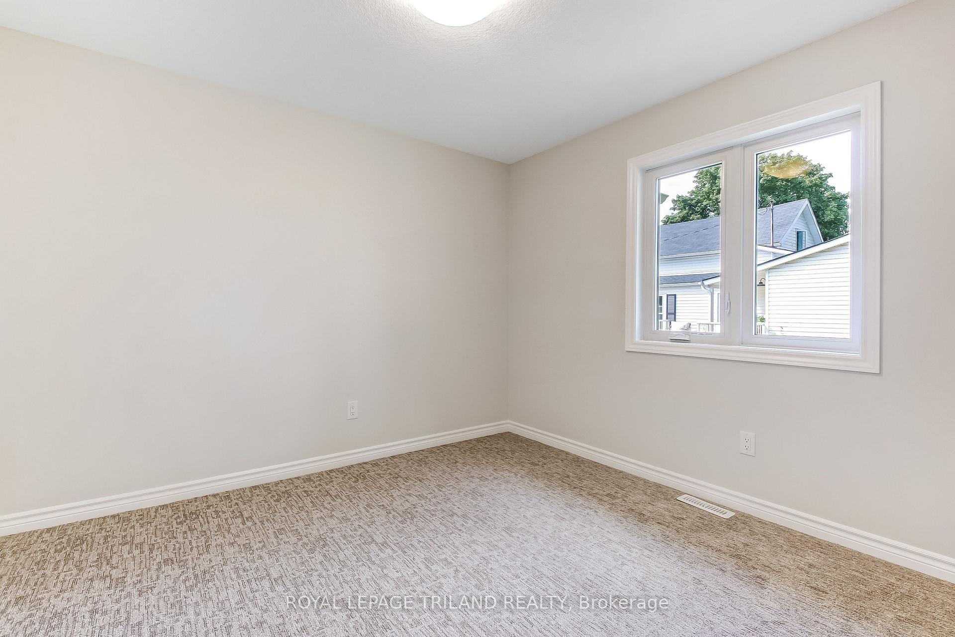 Photo 15 of 283 Ridout Street, West Elgin, Rodney — HOMEH