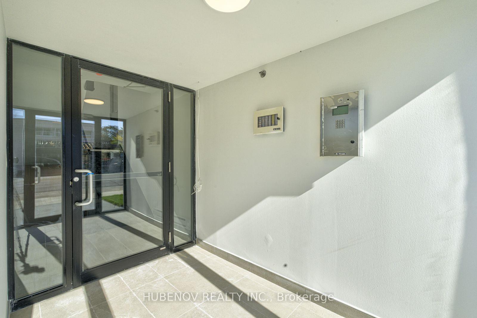 Photo 7 of 222 Lakeshore Road E, Mississauga, Port Credit — HOMEH