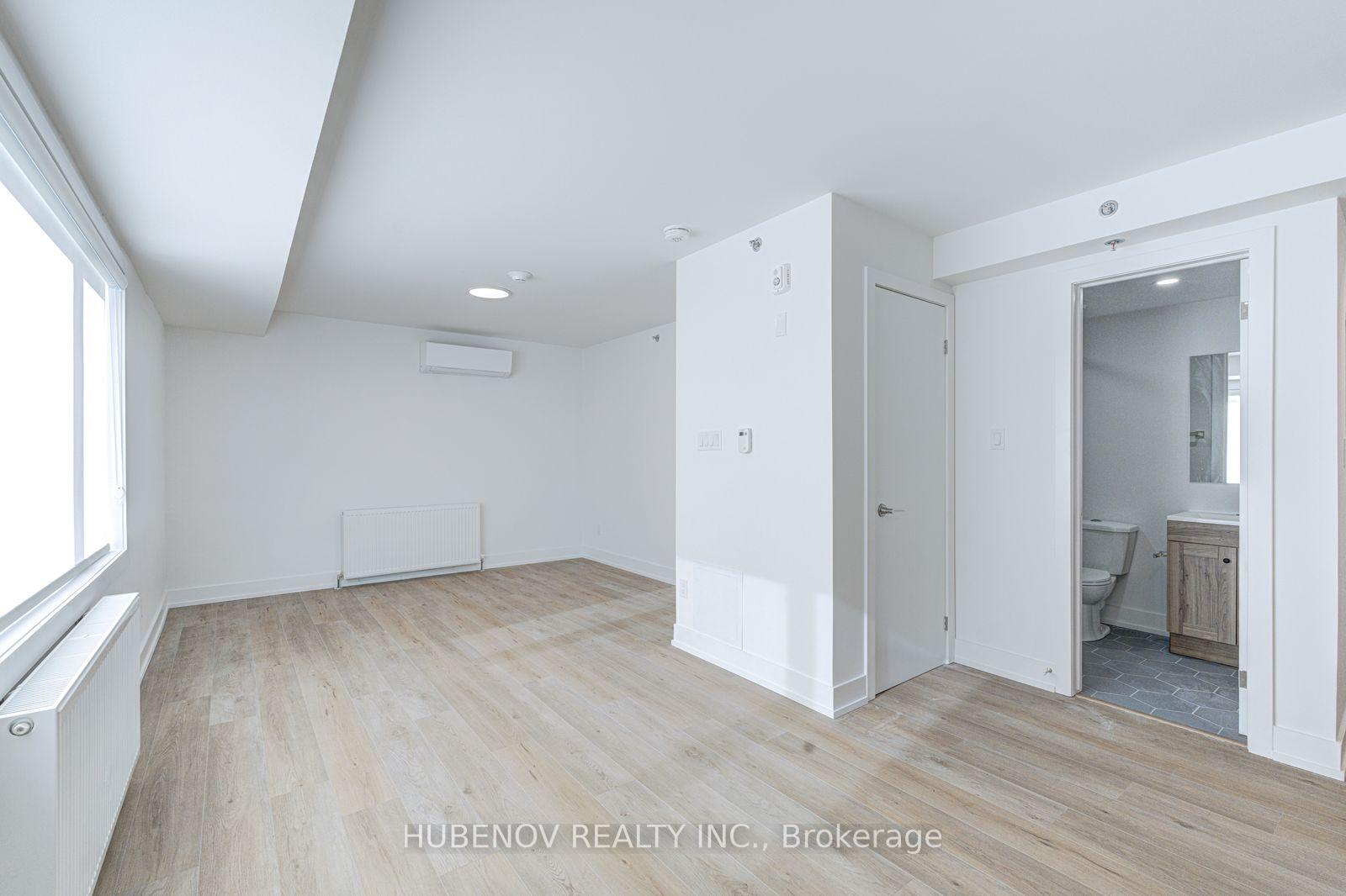 Photo 10 of 222 Lakeshore Road E, Mississauga, Port Credit — HOMEH