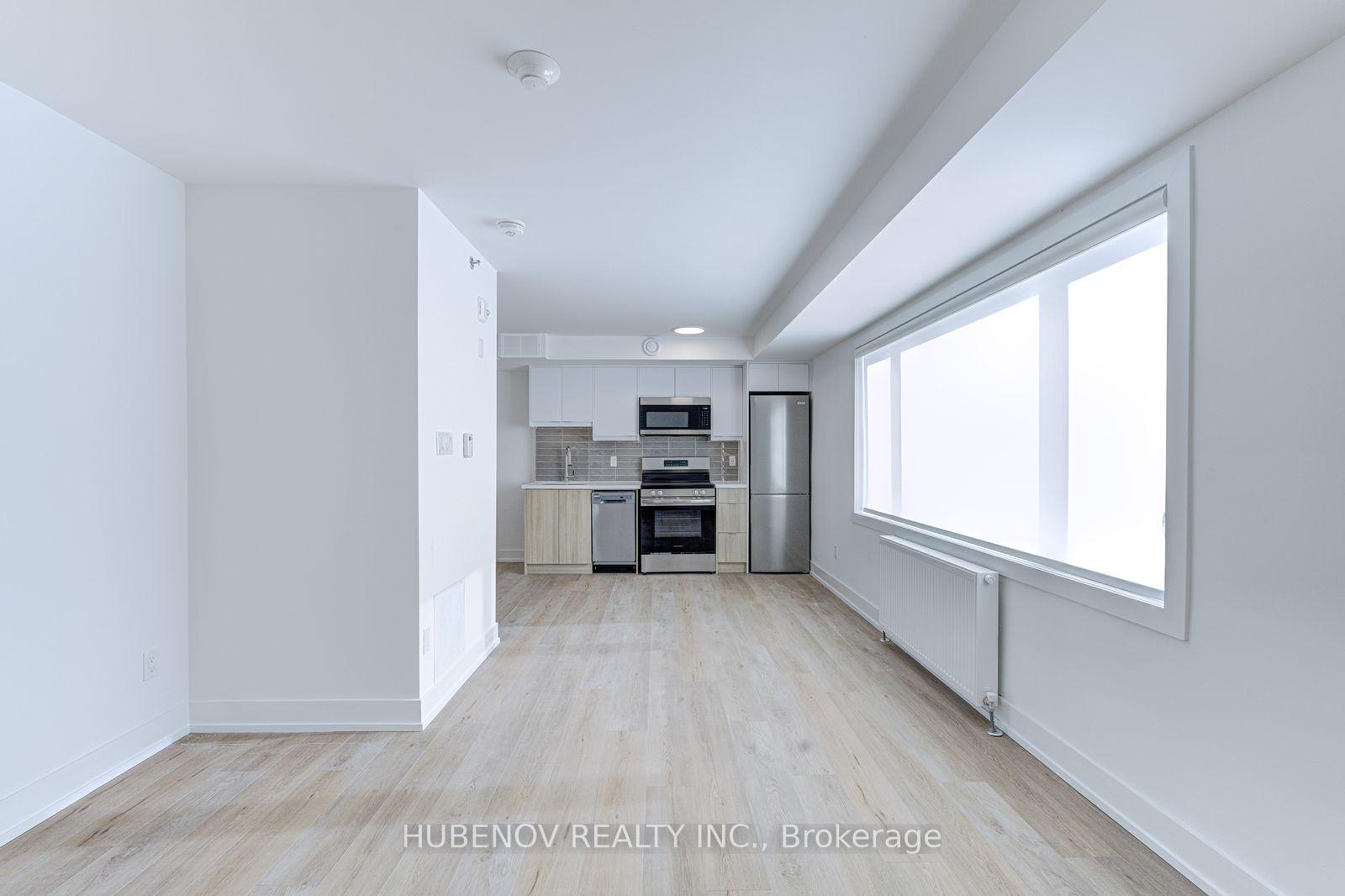 Photo 12 of 222 Lakeshore Road E, Mississauga, Port Credit — HOMEH