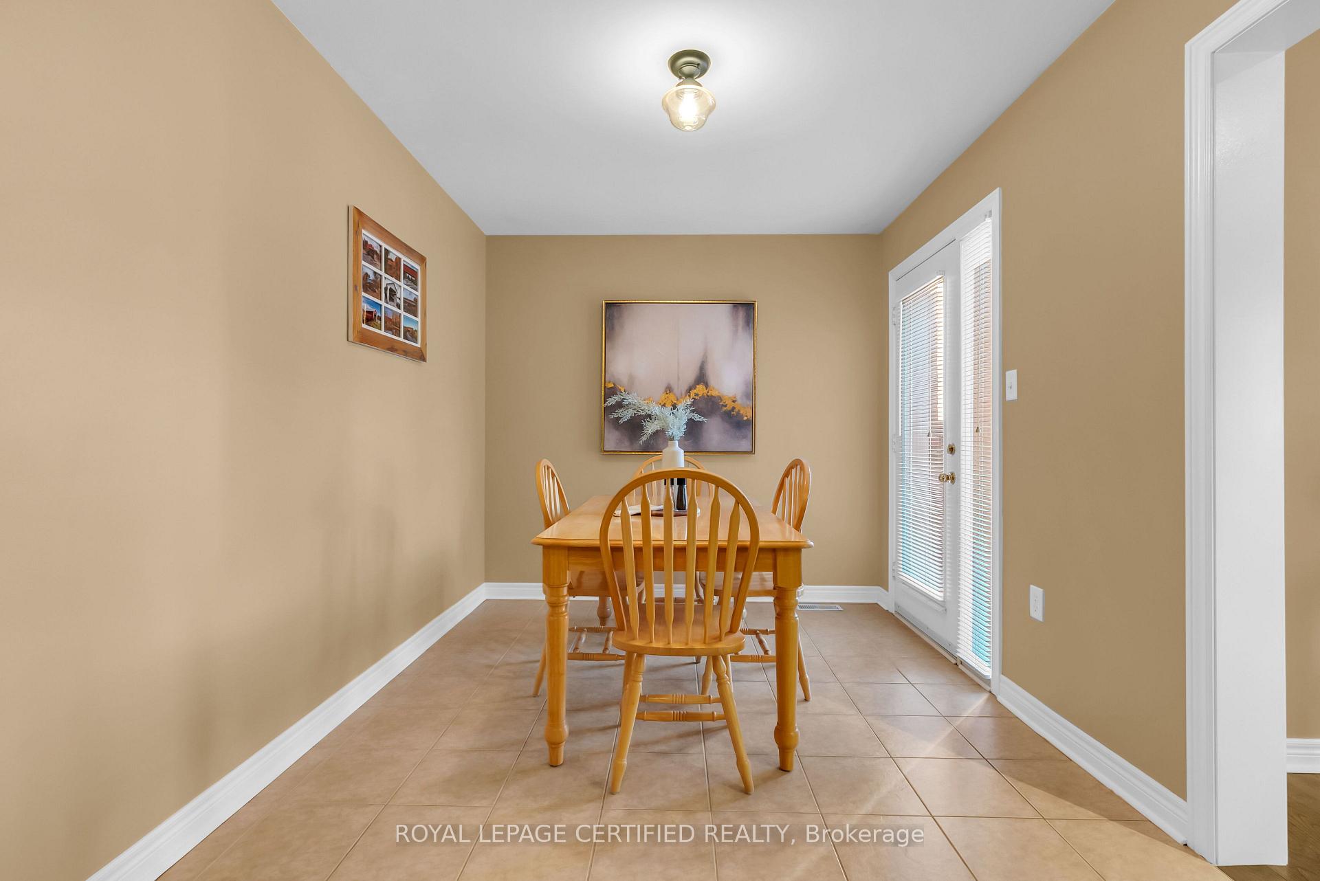 Photo 11 of 144 Mccready Drive, Milton, Scott — HOMEH