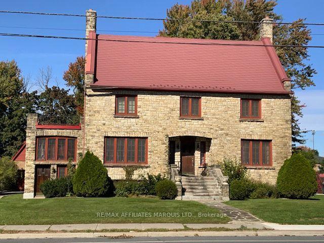 Photo 2 of 425 Second St. E Street E, Cornwall, Cornwall — HOMEH