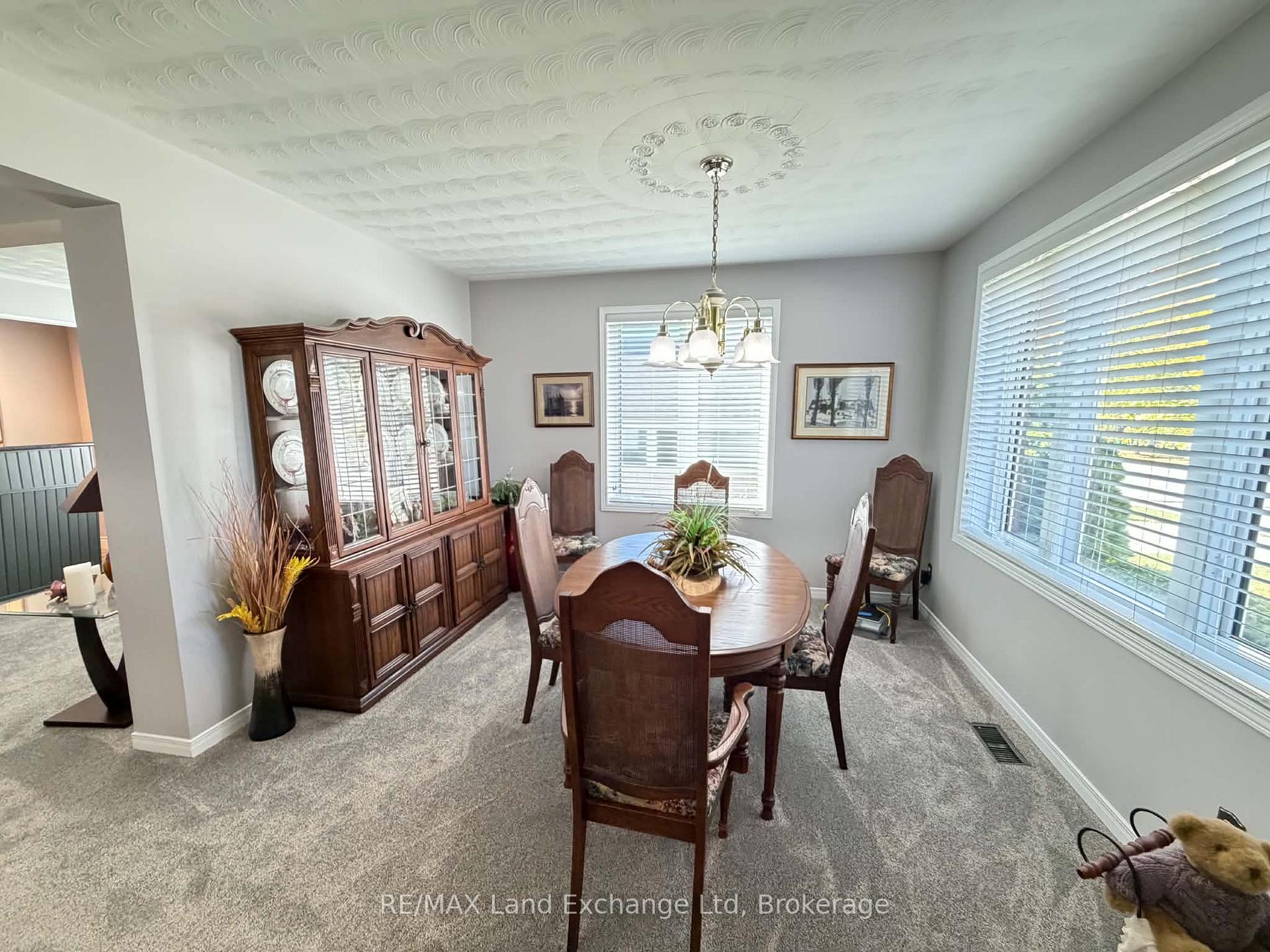 Photo 10 of 118 Victoria Street E, North Huron, Wingham — HOMEH