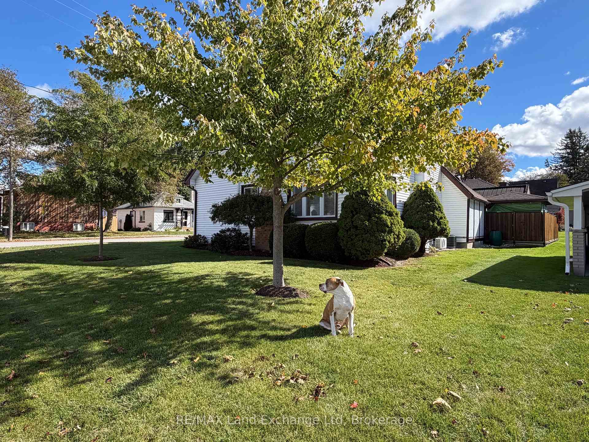 Photo 24 of 118 Victoria Street E, North Huron, Wingham — HOMEH