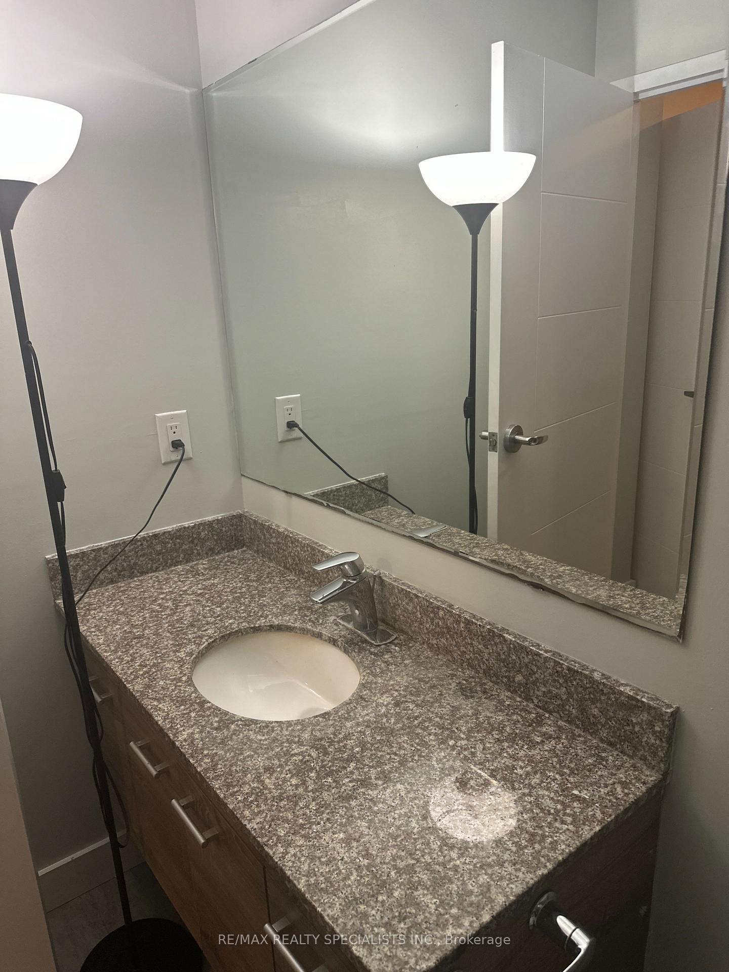 Photo 10 of Unit 501, 318 Spruce Street, Waterloo, Downtown Waterloo — HOMEH