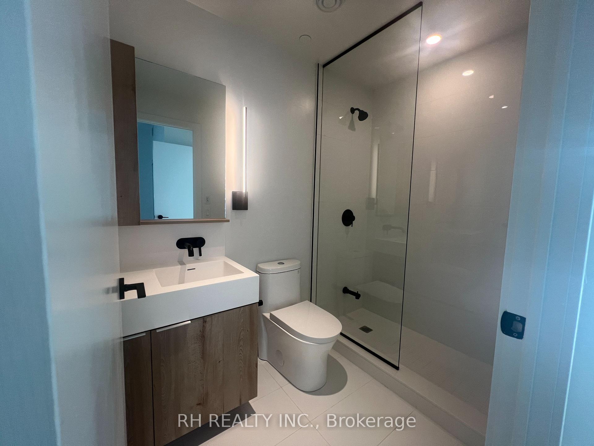 Photo 8 of Unit 1502, 127 Broadway Avenue, Toronto, Mount Pleasant West — HOMEH