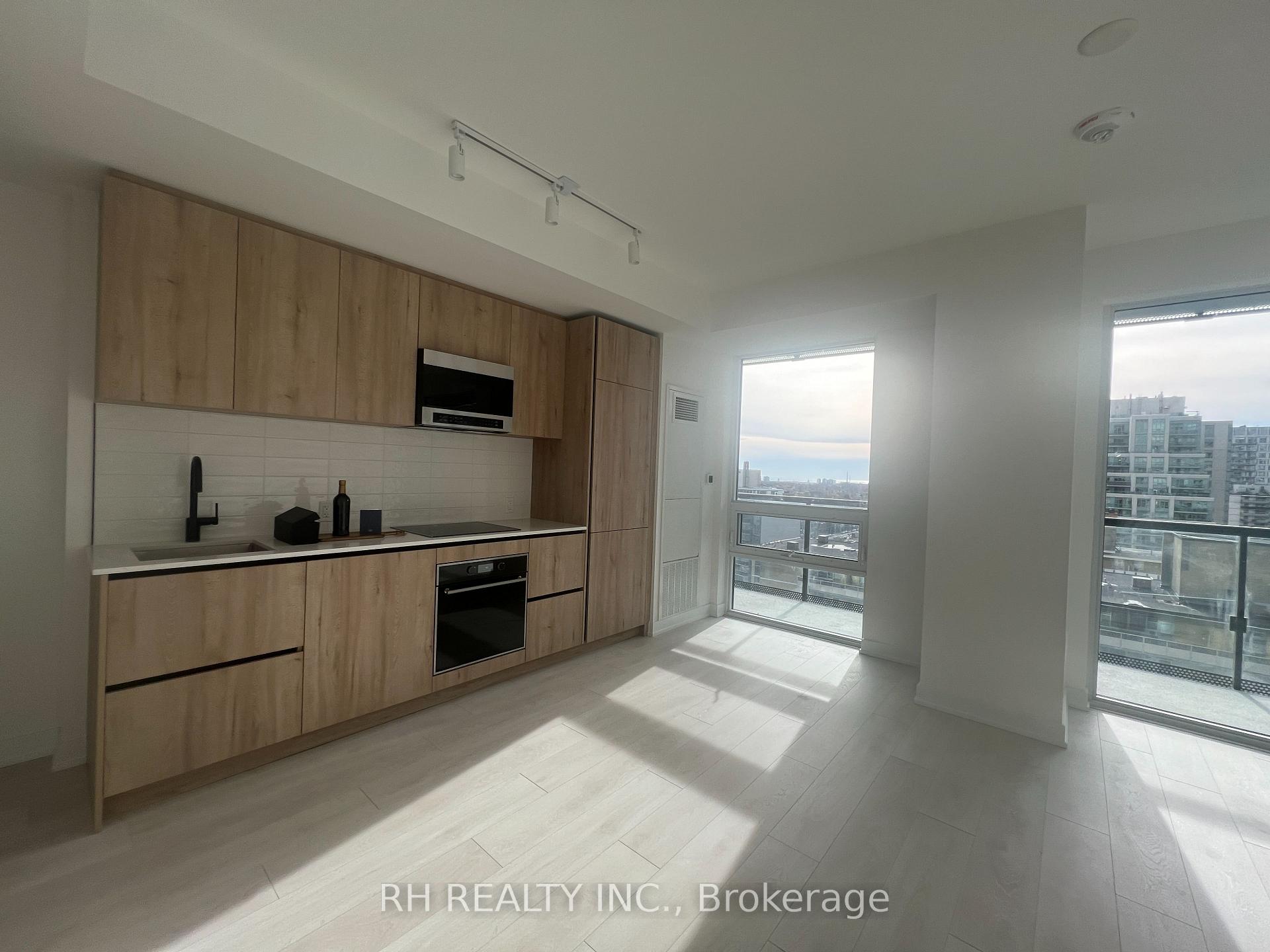 Photo 11 of Unit 1502, 127 Broadway Avenue, Toronto, Mount Pleasant West — HOMEH