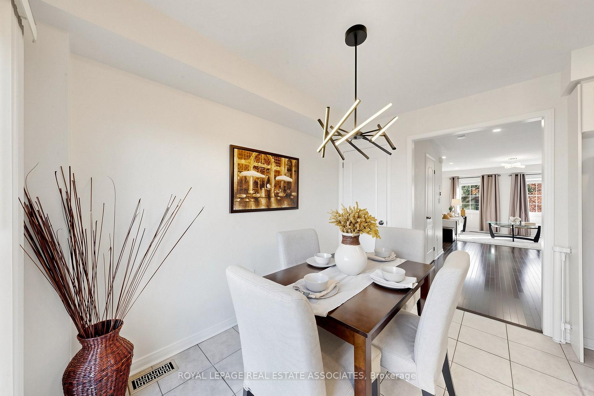 Photo 15 of 22 Benjamin Way, Whitby, Blue Grass Meadows — HOMEH