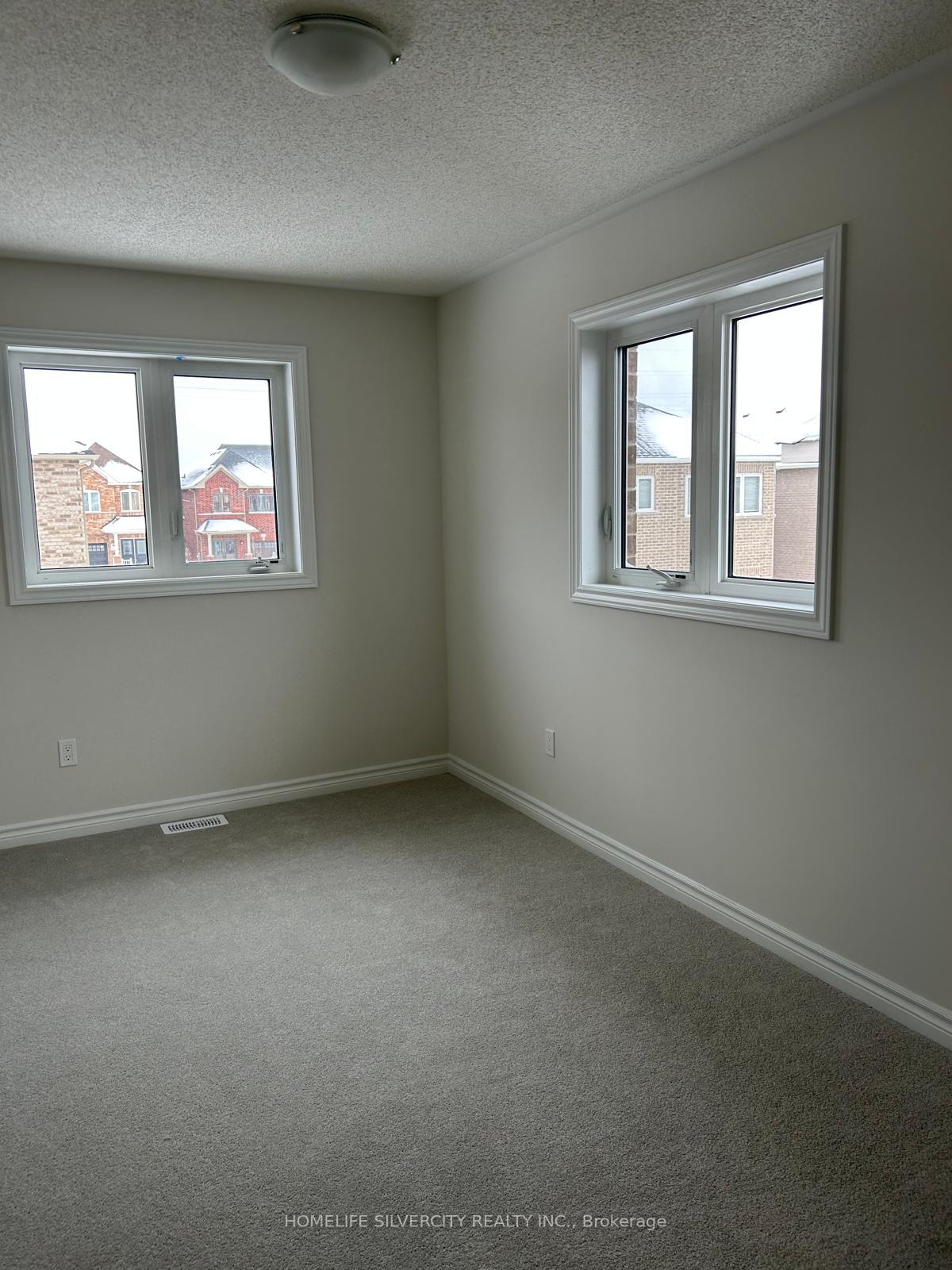 Photo 13 of 76 Baker Street, Thorold, Thorold Downtown — HOMEH