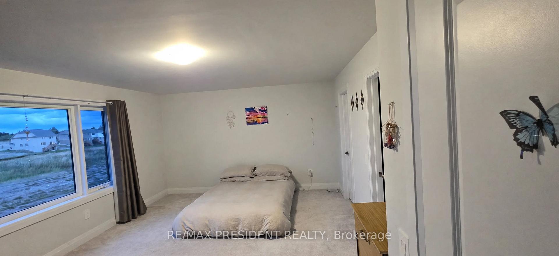 Photo 12 of 94 Butler Boulevard, Kawartha Lakes, Lindsay — HOMEH