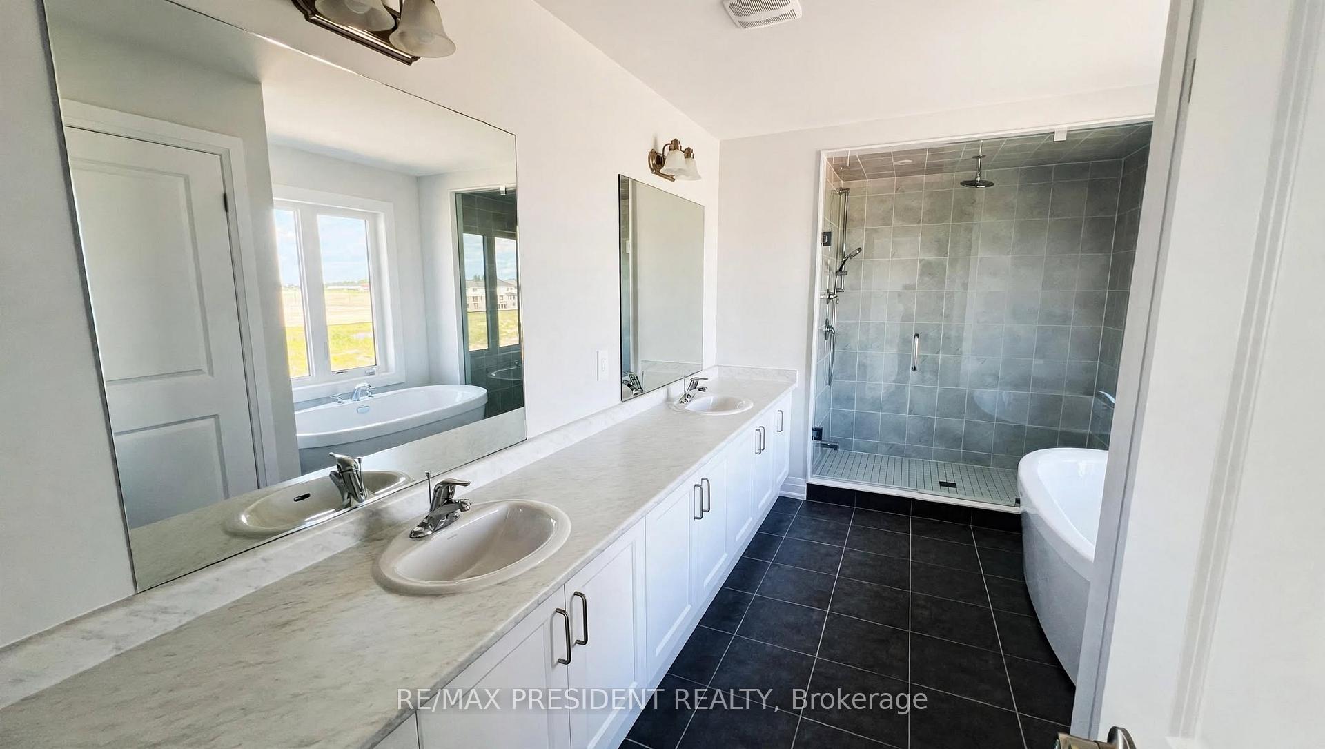 Photo 14 of 94 Butler Boulevard, Kawartha Lakes, Lindsay — HOMEH