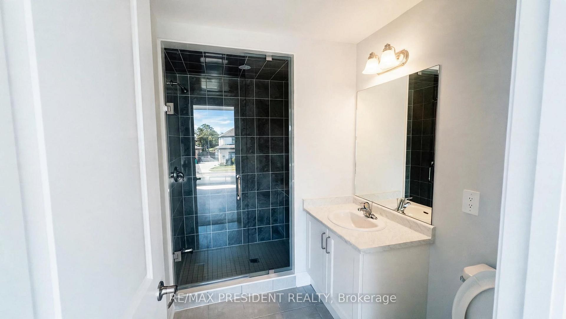Photo 15 of 94 Butler Boulevard, Kawartha Lakes, Lindsay — HOMEH