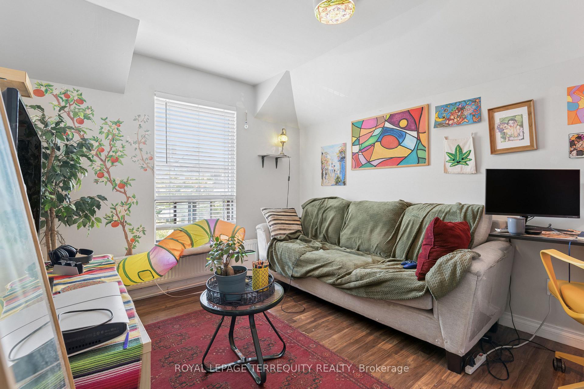 Photo 16 of 167 Westmount Avenue, Toronto, Oakwood Village — HOMEH