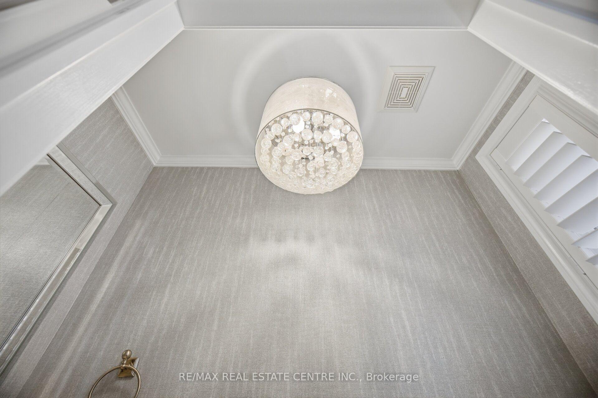 Photo 19 of 2425 Quetico Crescent, Oakville, Westmount — HOMEH