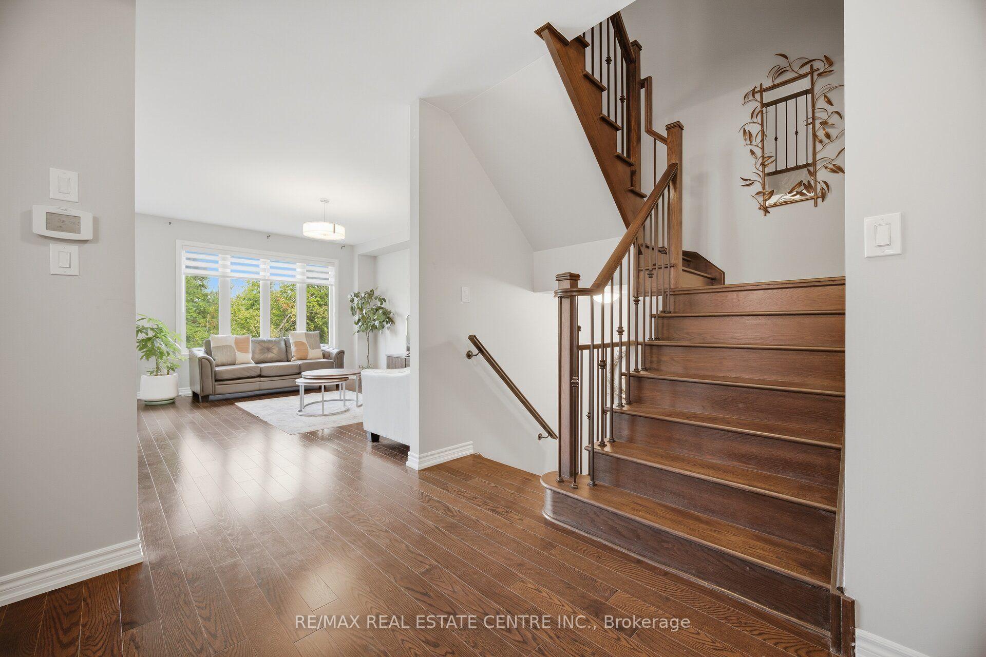 Photo 20 of 2425 Quetico Crescent, Oakville, Westmount — HOMEH