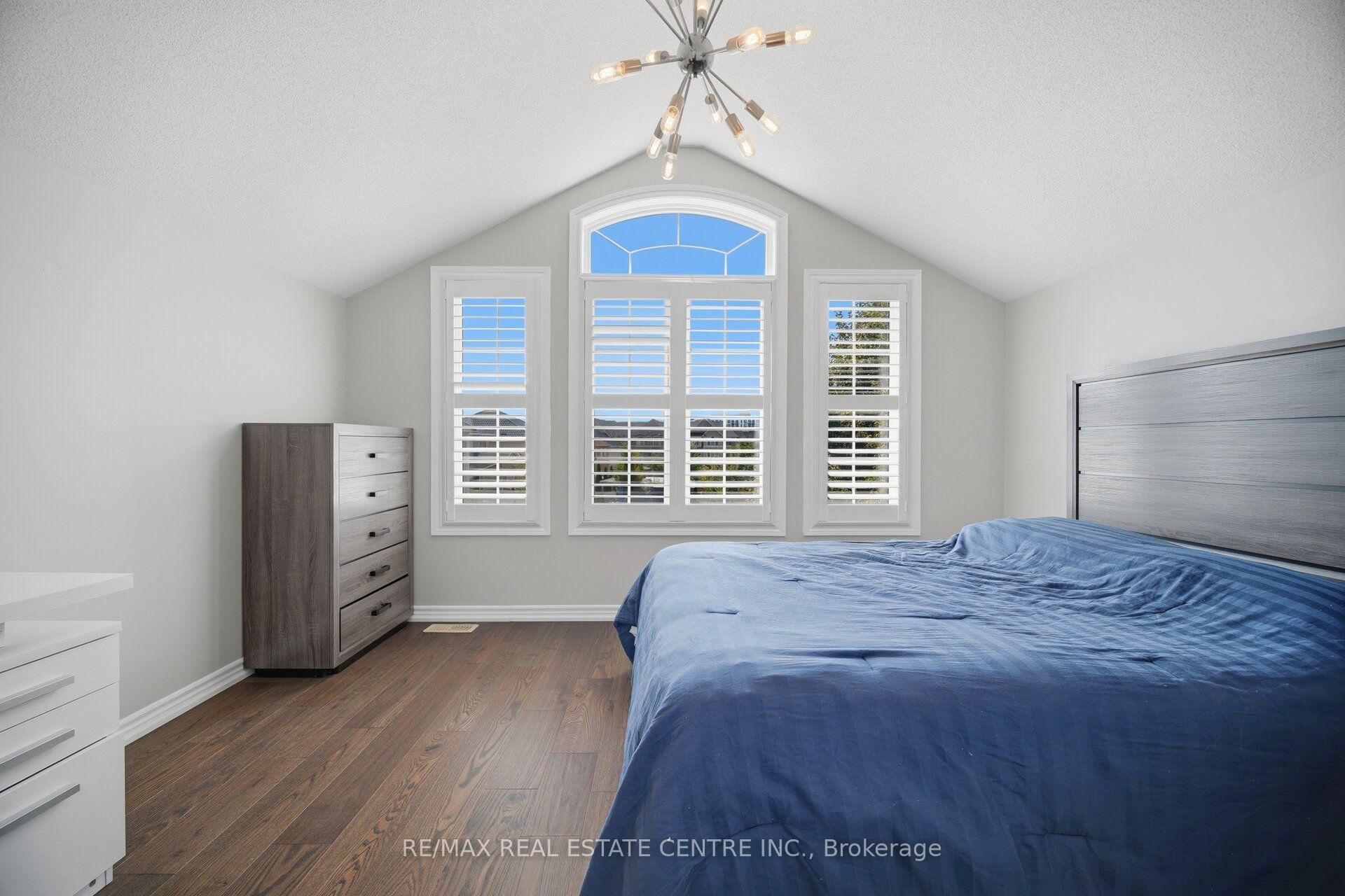 Photo 28 of 2425 Quetico Crescent, Oakville, Westmount — HOMEH