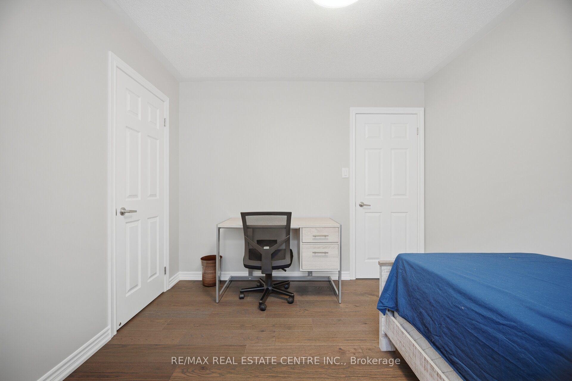 Photo 31 of 2425 Quetico Crescent, Oakville, Westmount — HOMEH