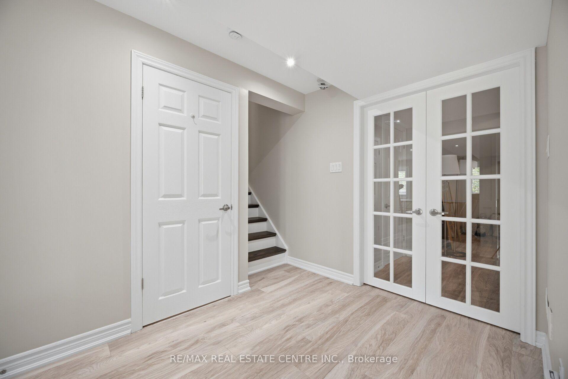 Photo 35 of 2425 Quetico Crescent, Oakville, Westmount — HOMEH