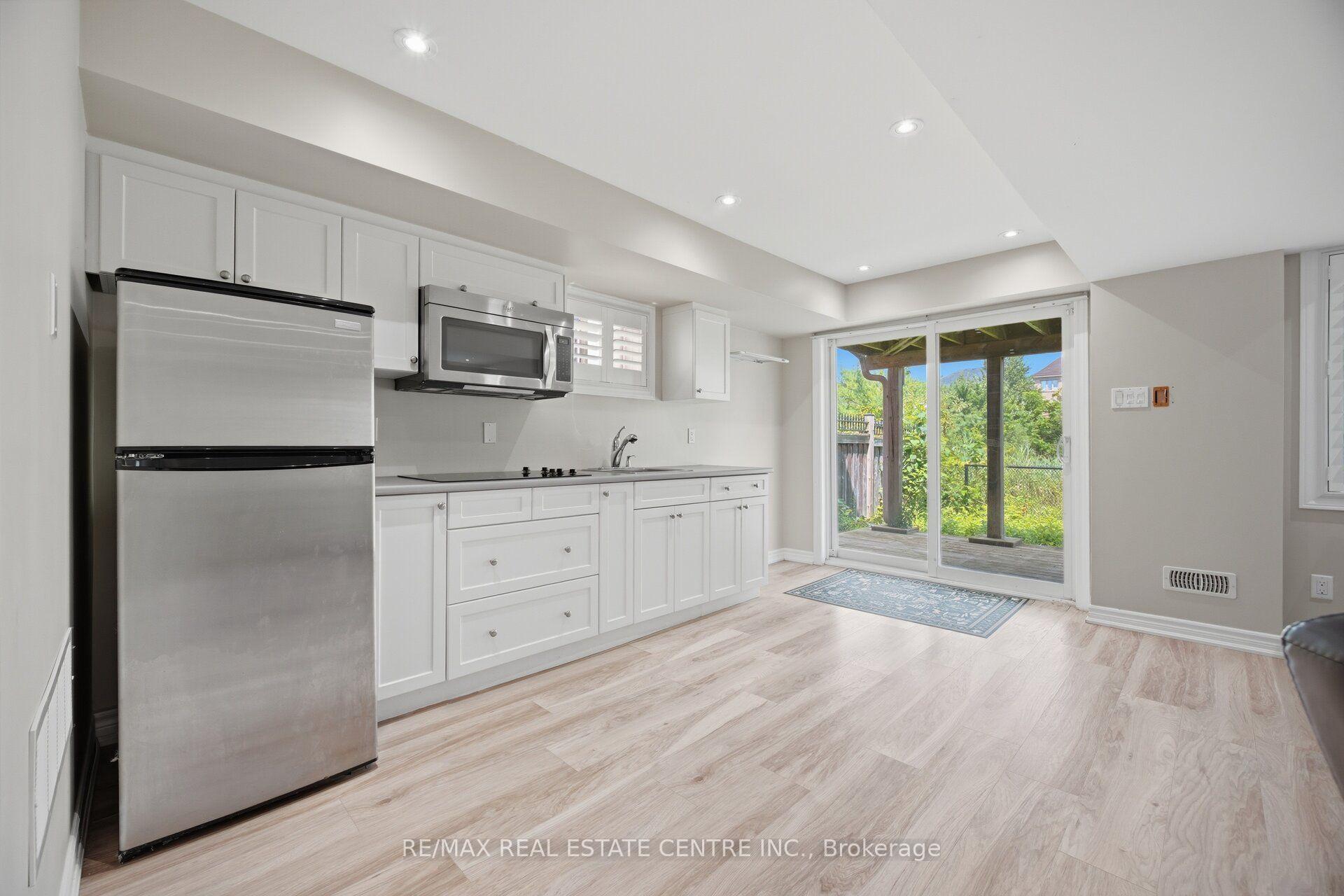 Photo 38 of 2425 Quetico Crescent, Oakville, Westmount — HOMEH