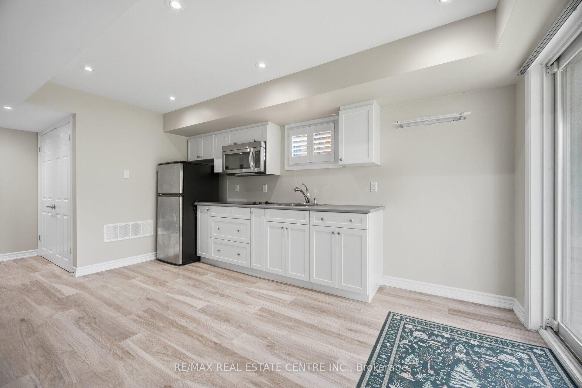 Photo 39 of 2425 Quetico Crescent, Oakville, Westmount — HOMEH
