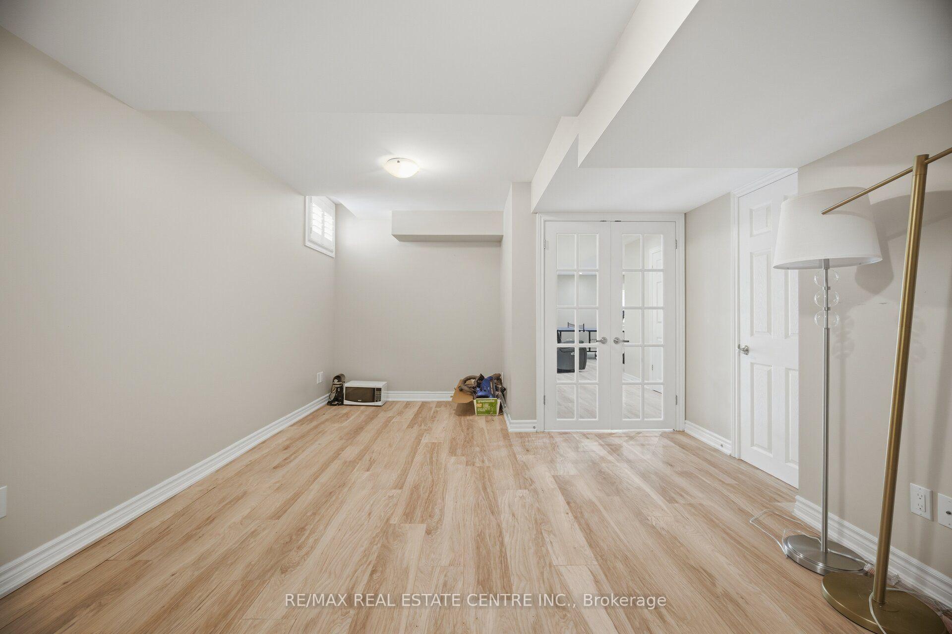 Photo 43 of 2425 Quetico Crescent, Oakville, Westmount — HOMEH
