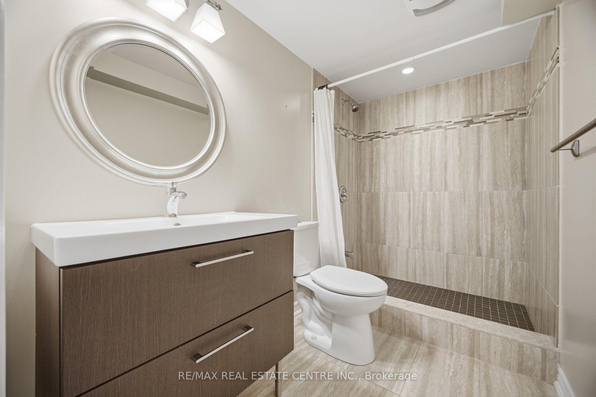 Photo 44 of 2425 Quetico Crescent, Oakville, Westmount — HOMEH
