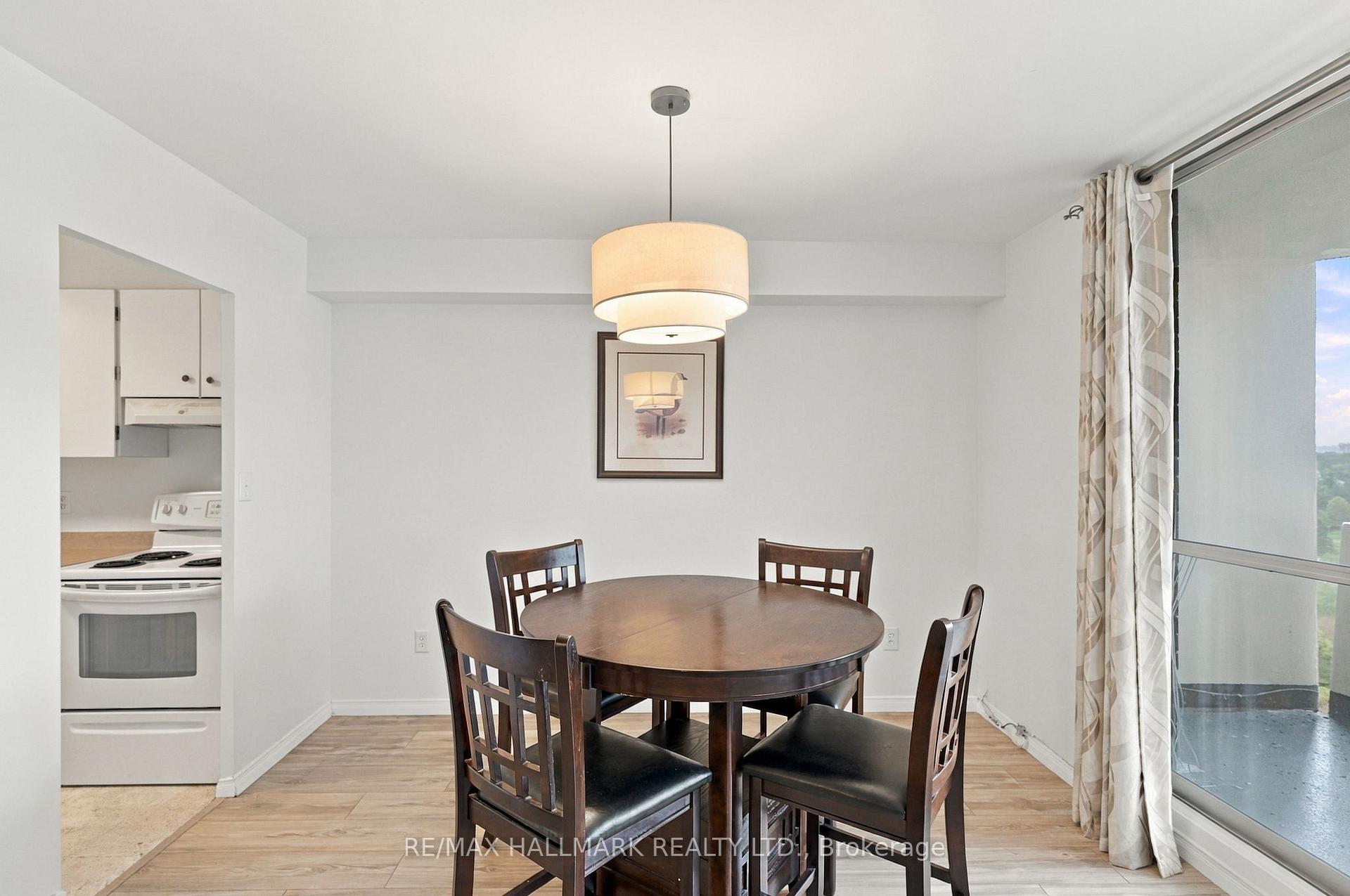 Photo 5 of Unit 1419, 1 Massey Square, Toronto, Crescent Town — HOMEH