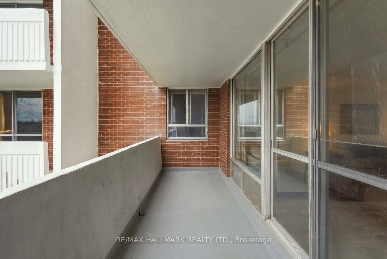 Photo 13 of Unit 1419, 1 Massey Square, Toronto, Crescent Town — HOMEH
