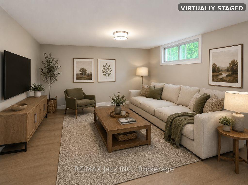 Photo 2 of Unit B, 624 Stewart Street, Peterborough, Town Ward 3 — HOMEH