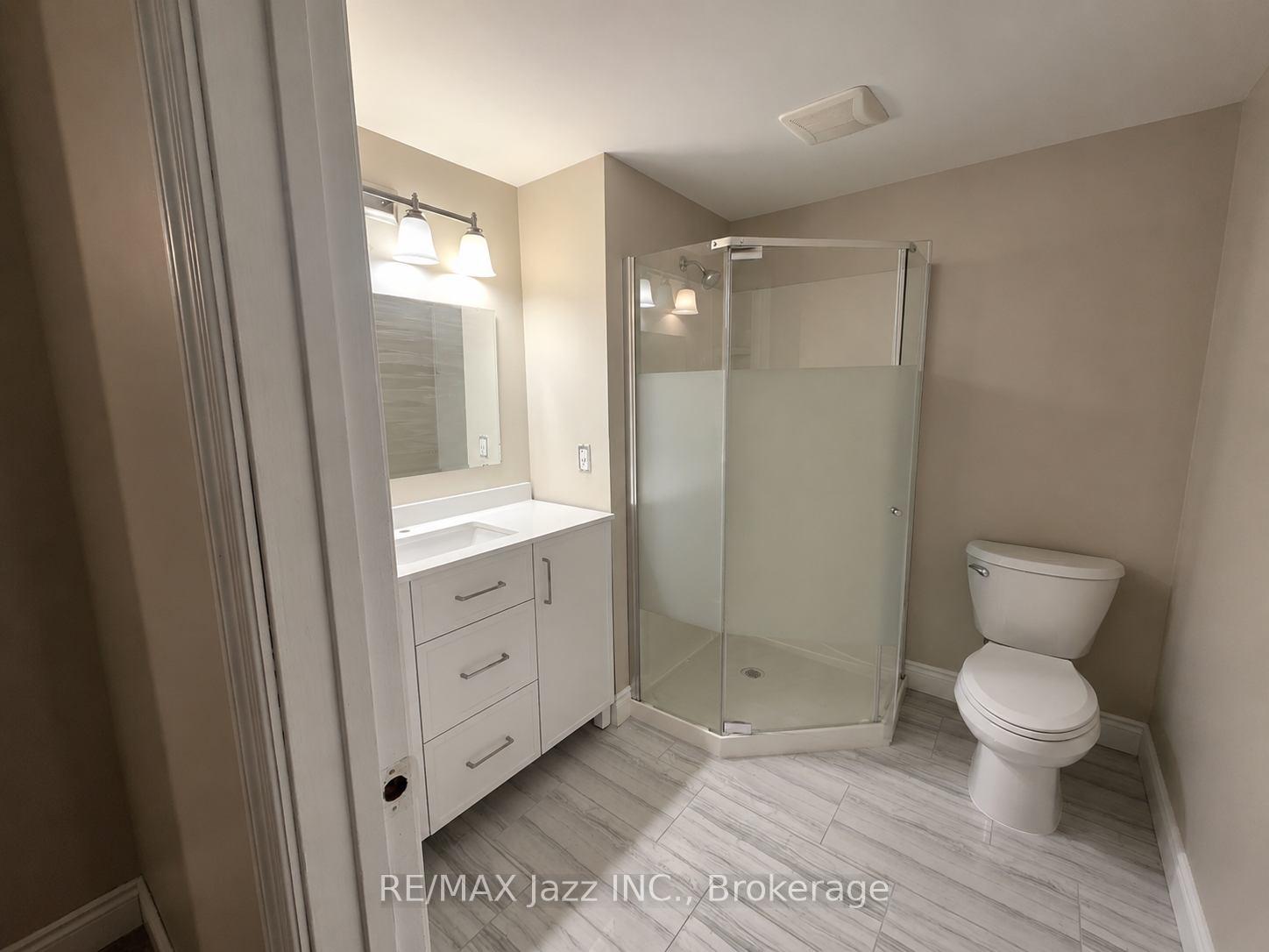 Photo 13 of Unit B, 624 Stewart Street, Peterborough, Town Ward 3 — HOMEH