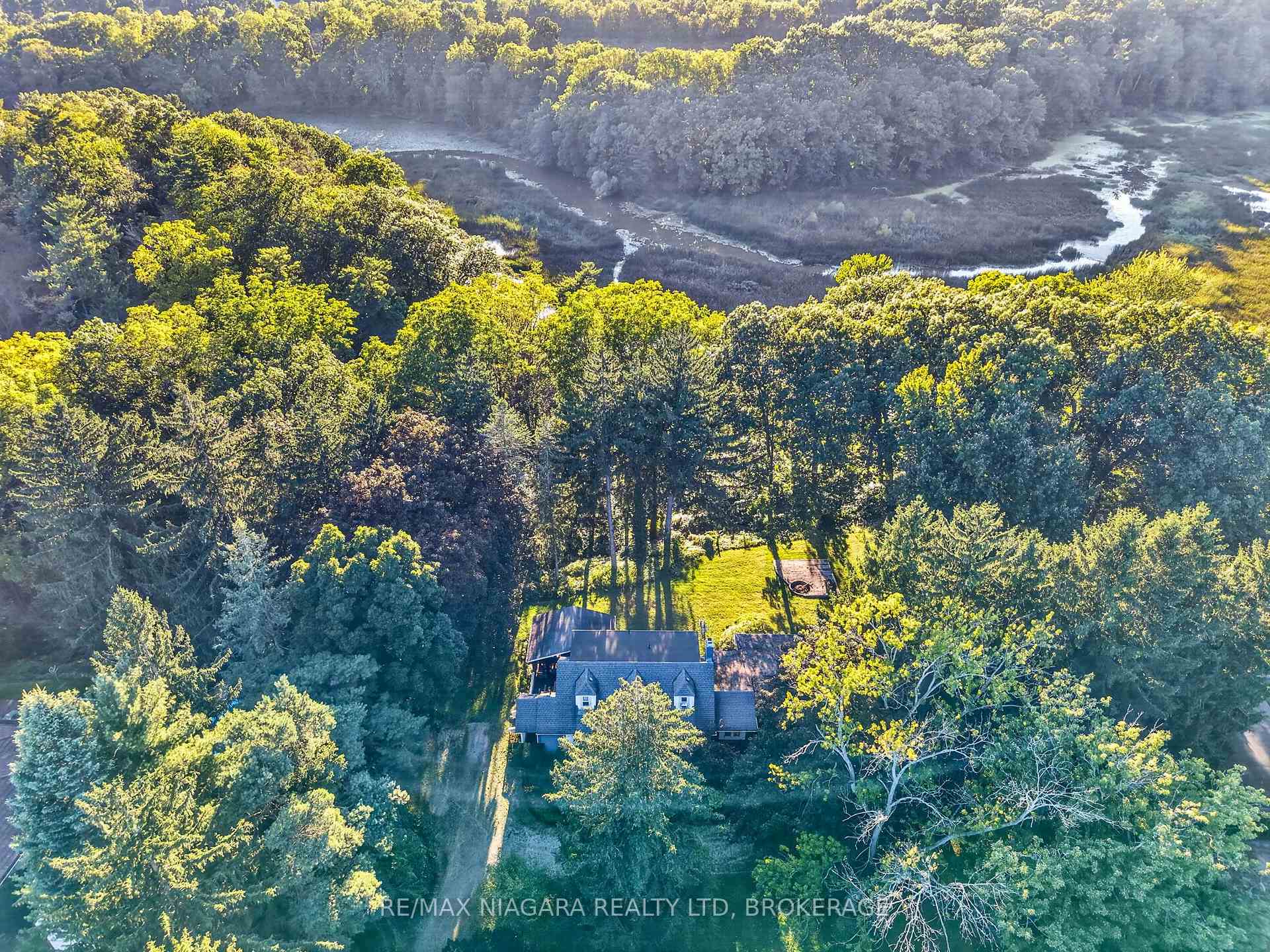 Photo of 1577 Gregory Road