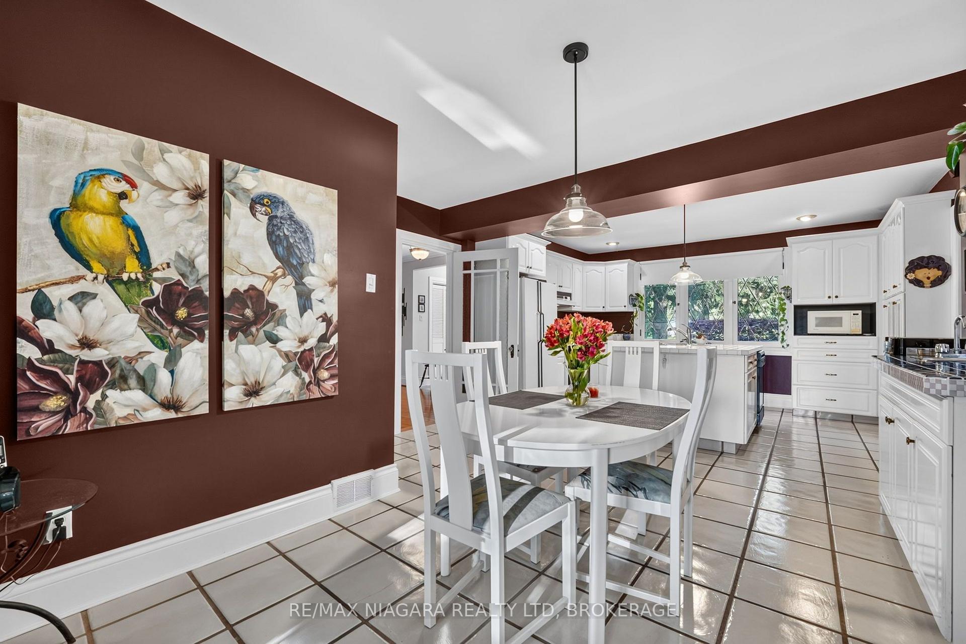 Photo 13 of 1577 Gregory Road, St. Catharines, Rural Fourth — HOMEH