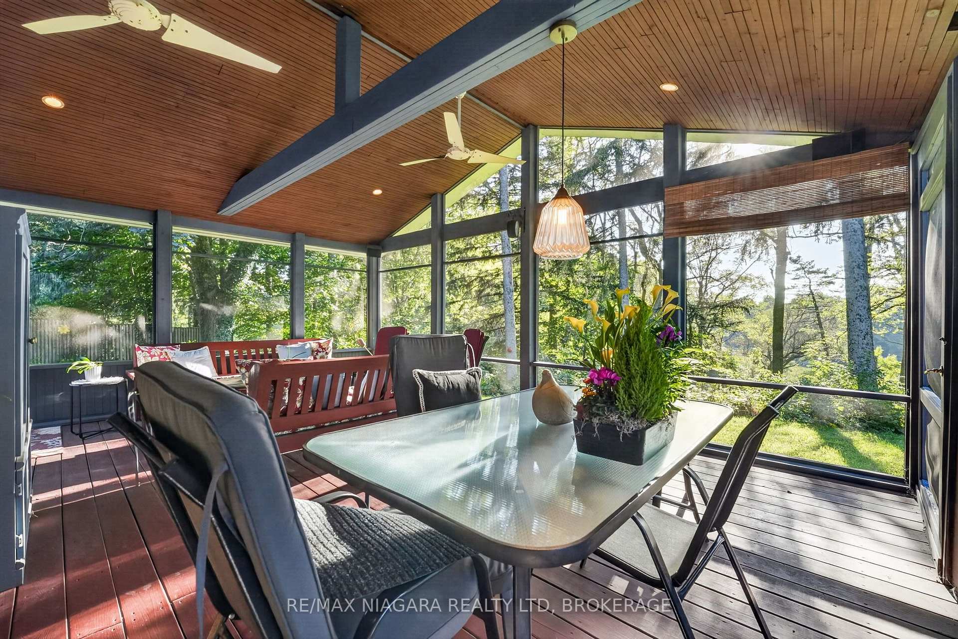 Photo 15 of 1577 Gregory Road, St. Catharines, Rural Fourth — HOMEH