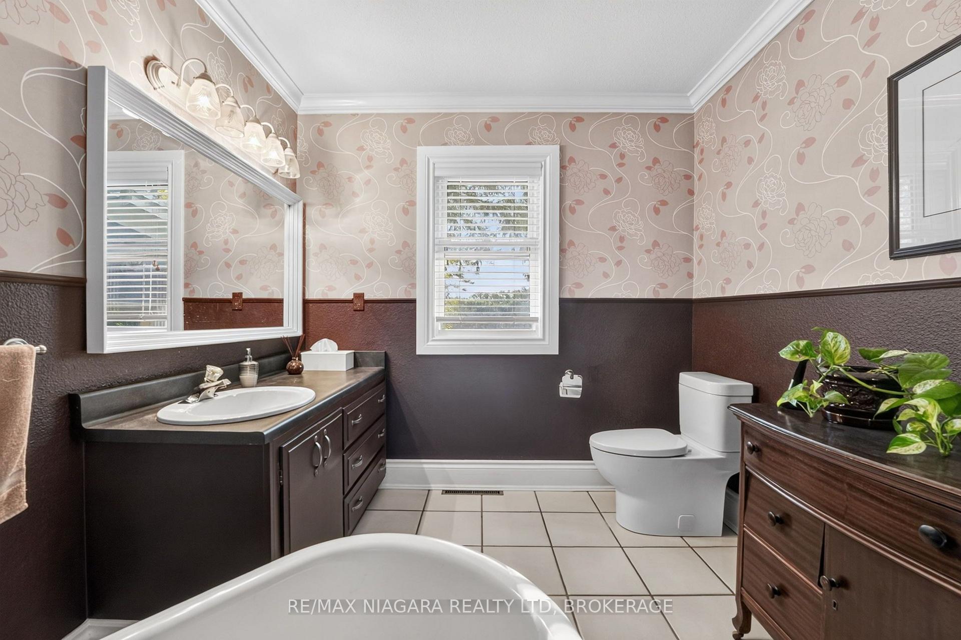 Photo 28 of 1577 Gregory Road, St. Catharines, Rural Fourth — HOMEH