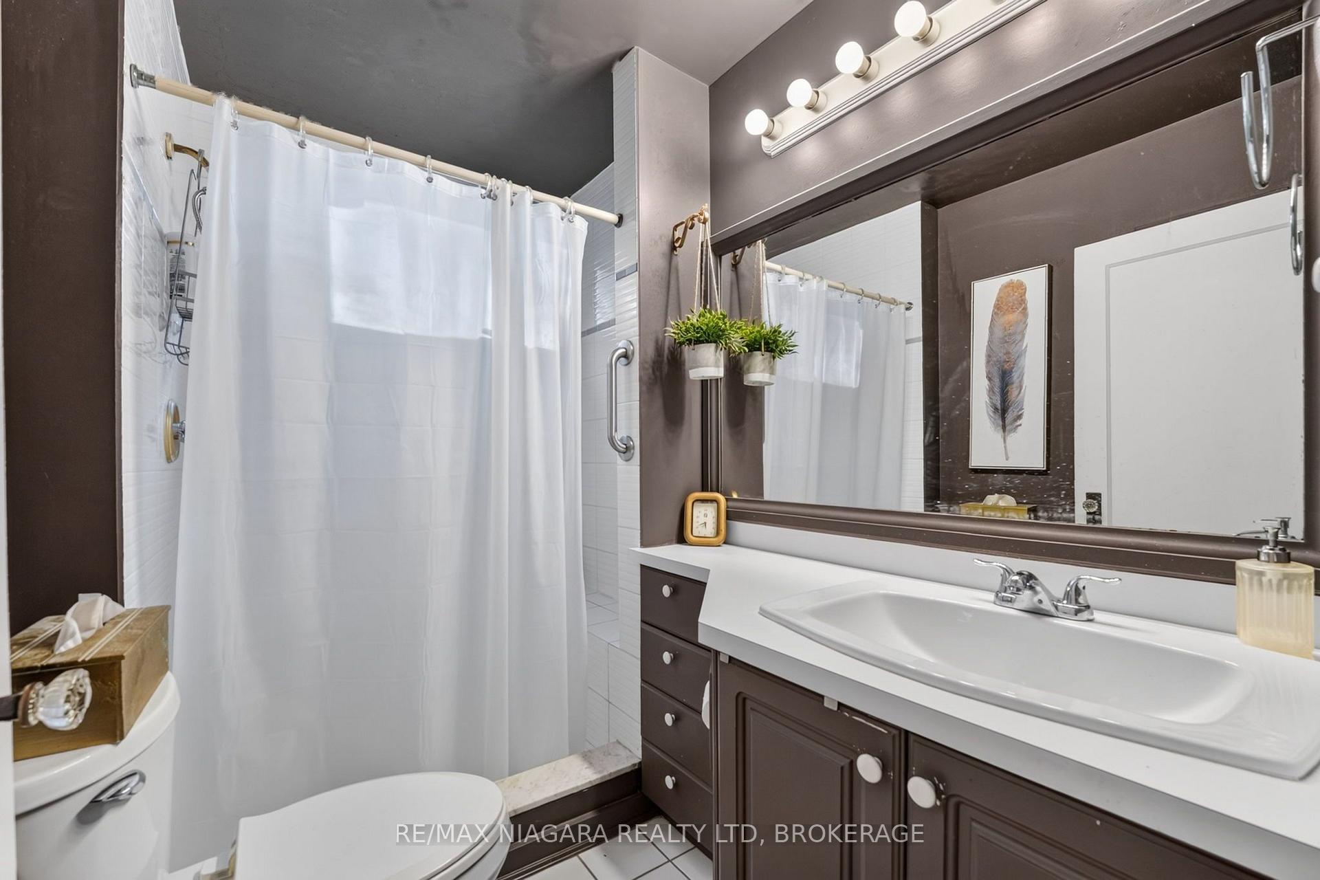 Photo 32 of 1577 Gregory Road, St. Catharines, Rural Fourth — HOMEH