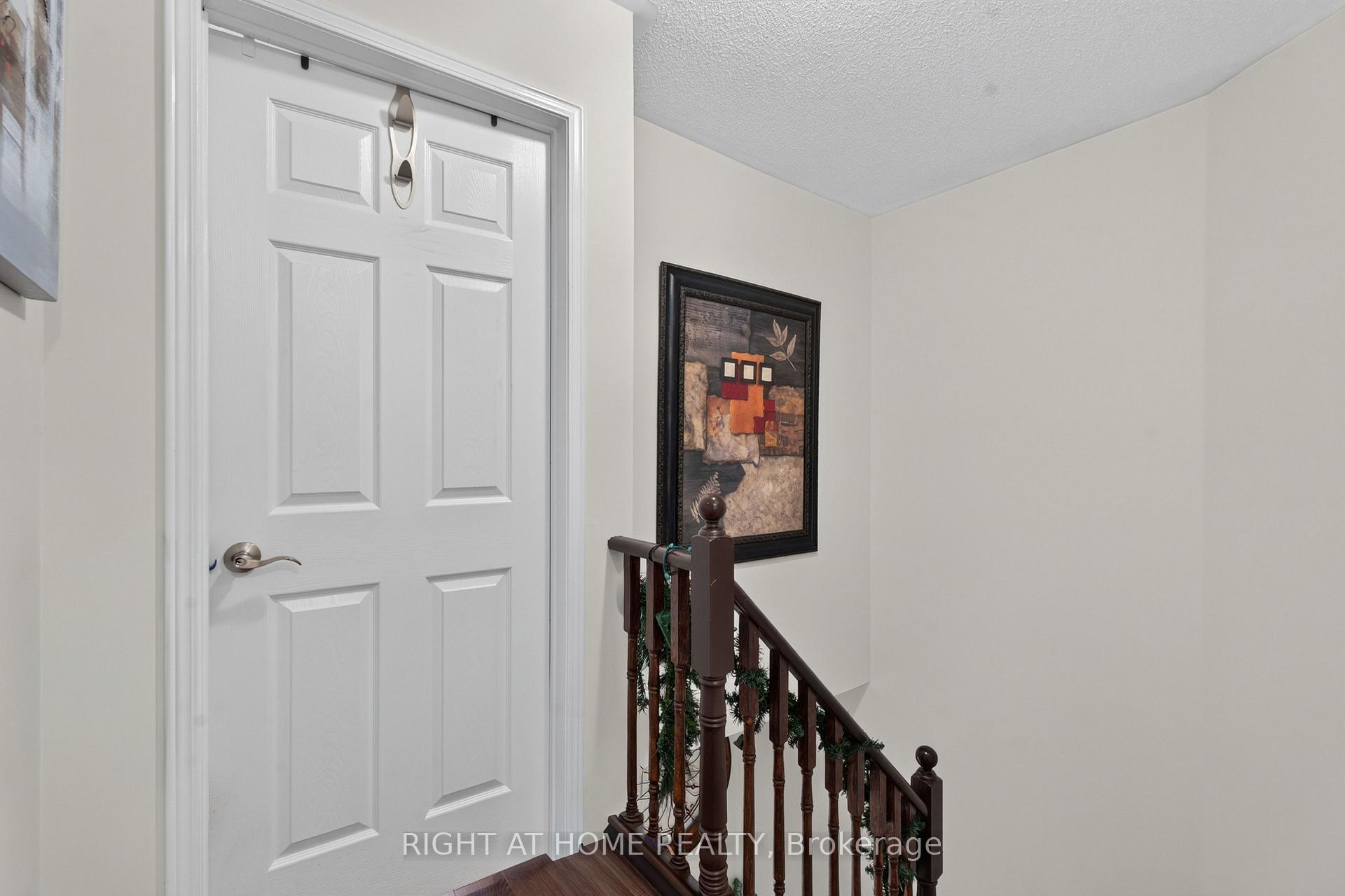 Photo 24 of 34 Gilgorm Road, Brampton, Brampton West — HOMEH
