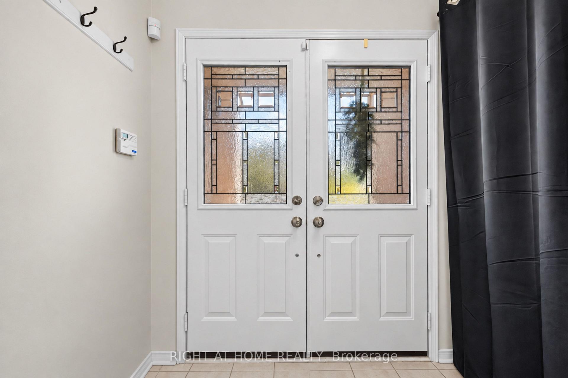 Photo 36 of 34 Gilgorm Road, Brampton, Brampton West — HOMEH