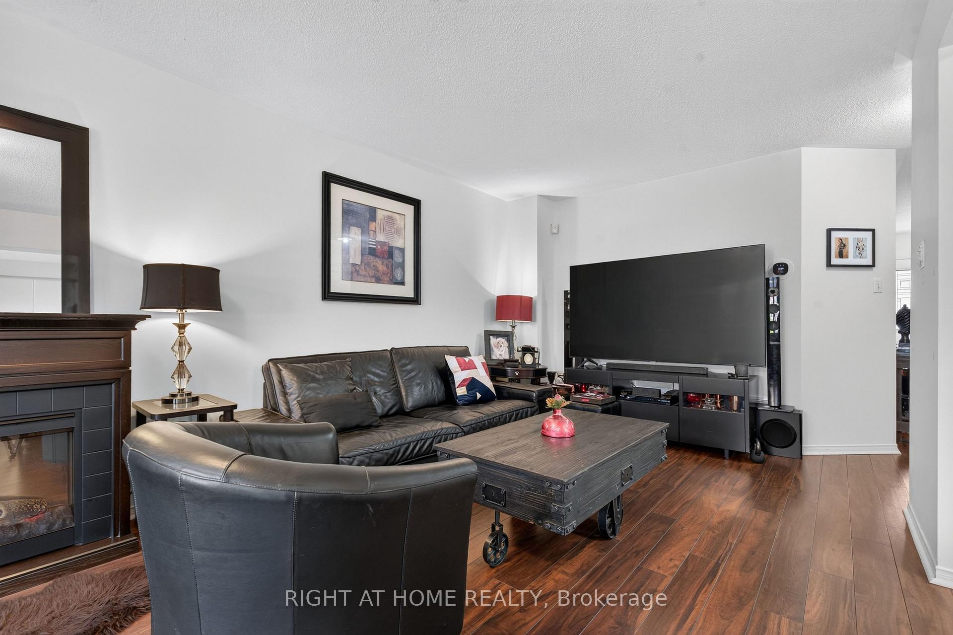 Photo 42 of 34 Gilgorm Road, Brampton, Brampton West — HOMEH
