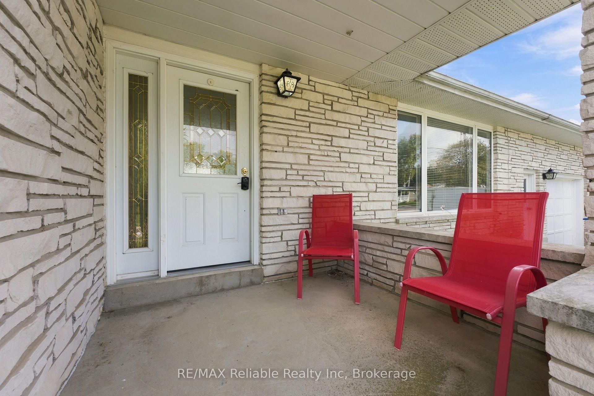 Photo 6 of 304 Morris Street, North Huron, Blyth — HOMEH