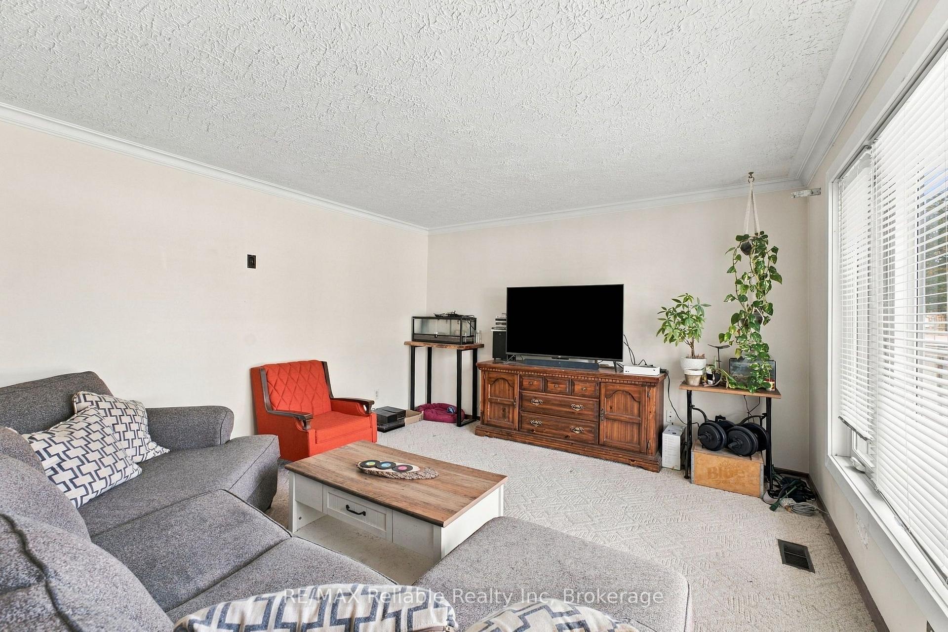 Photo 9 of 304 Morris Street, North Huron, Blyth — HOMEH