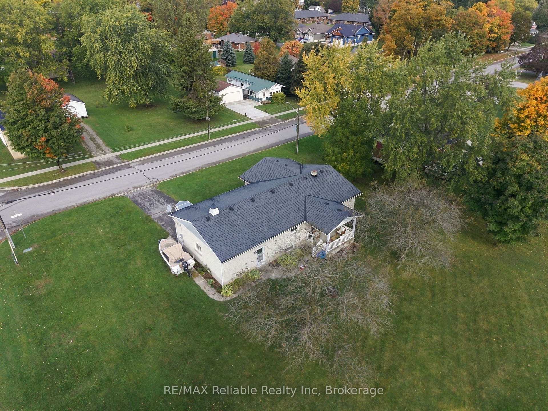 Photo 32 of 304 Morris Street, North Huron, Blyth — HOMEH