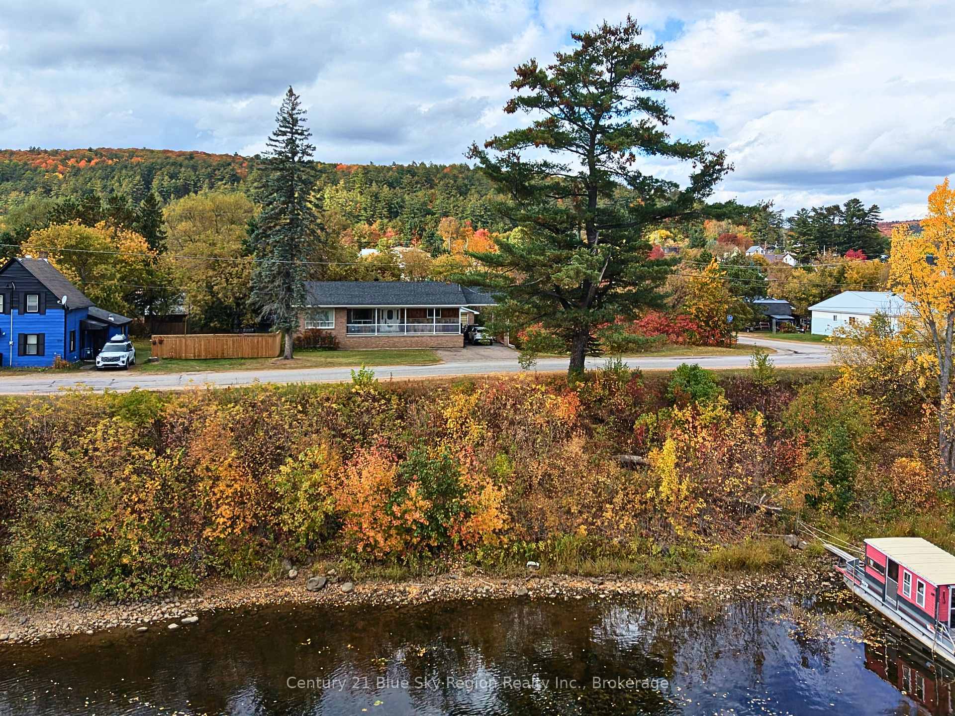 Photo 4 of 540 Bissett Street, Mattawa — HOMEH