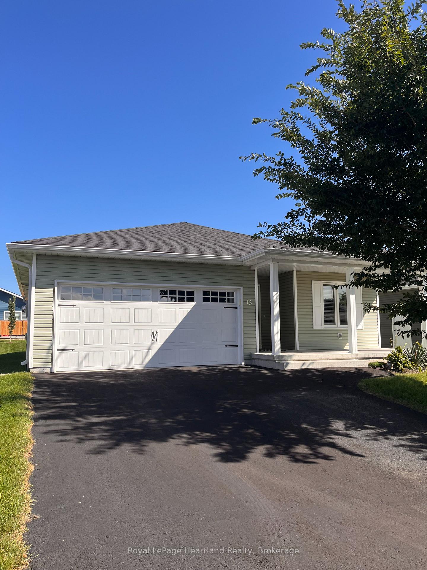 Photo 2 of 12 Sweetwater Drive S, Goderich, Goderich (Town) — HOMEH